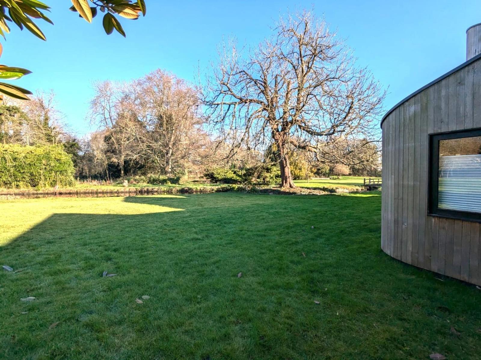 Unique & Rural Child Friendly Annexe With Large Gardens, Games & Tennis Court - Chichester Holiday Properties ภายนอก รูปภาพ