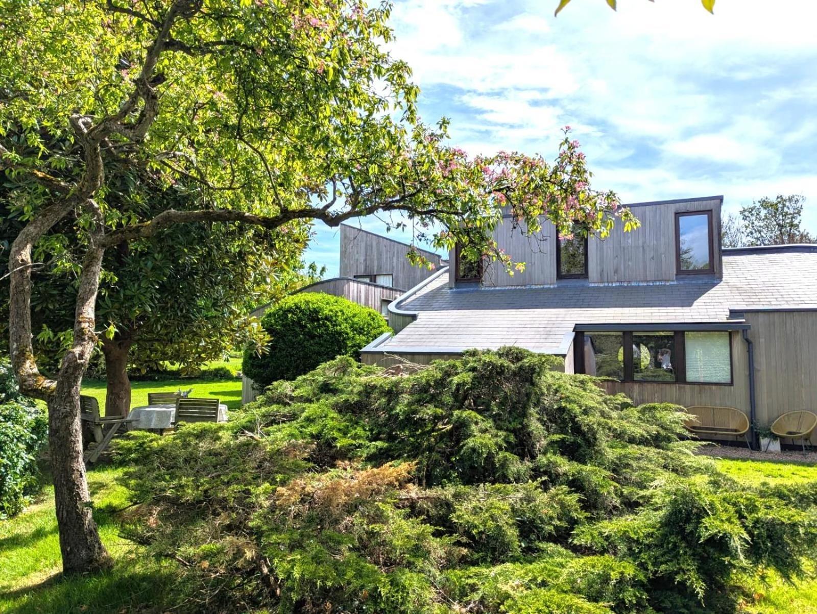 Unique & Rural Child Friendly Annexe With Large Gardens, Games & Tennis Court - Chichester Holiday Properties ภายนอก รูปภาพ