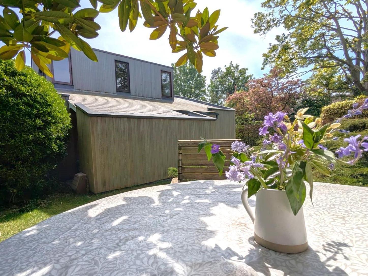 Unique & Rural Child Friendly Annexe With Large Gardens, Games & Tennis Court - Chichester Holiday Properties ภายนอก รูปภาพ